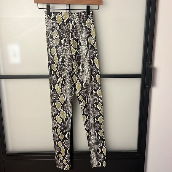 NWT commando Faux Leather Animal Legging in Olive Snake Size XS - Picture 1 of 5